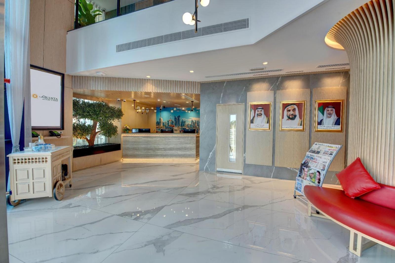 La Quinta By Wyndham Abu Dhabi Al Wahda Hotel Екстериор снимка