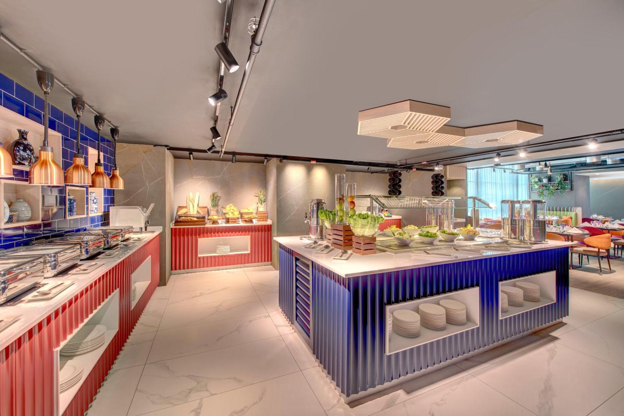 La Quinta By Wyndham Abu Dhabi Al Wahda Hotel Екстериор снимка