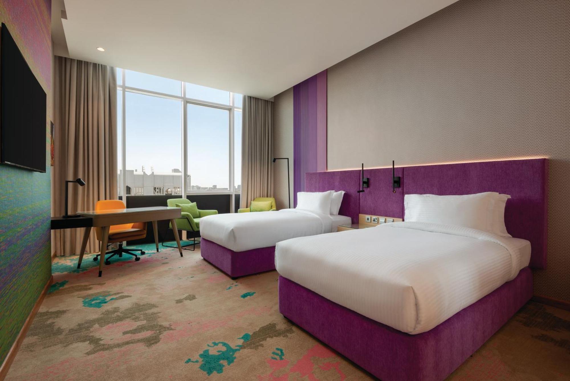La Quinta By Wyndham Abu Dhabi Al Wahda Hotel Екстериор снимка