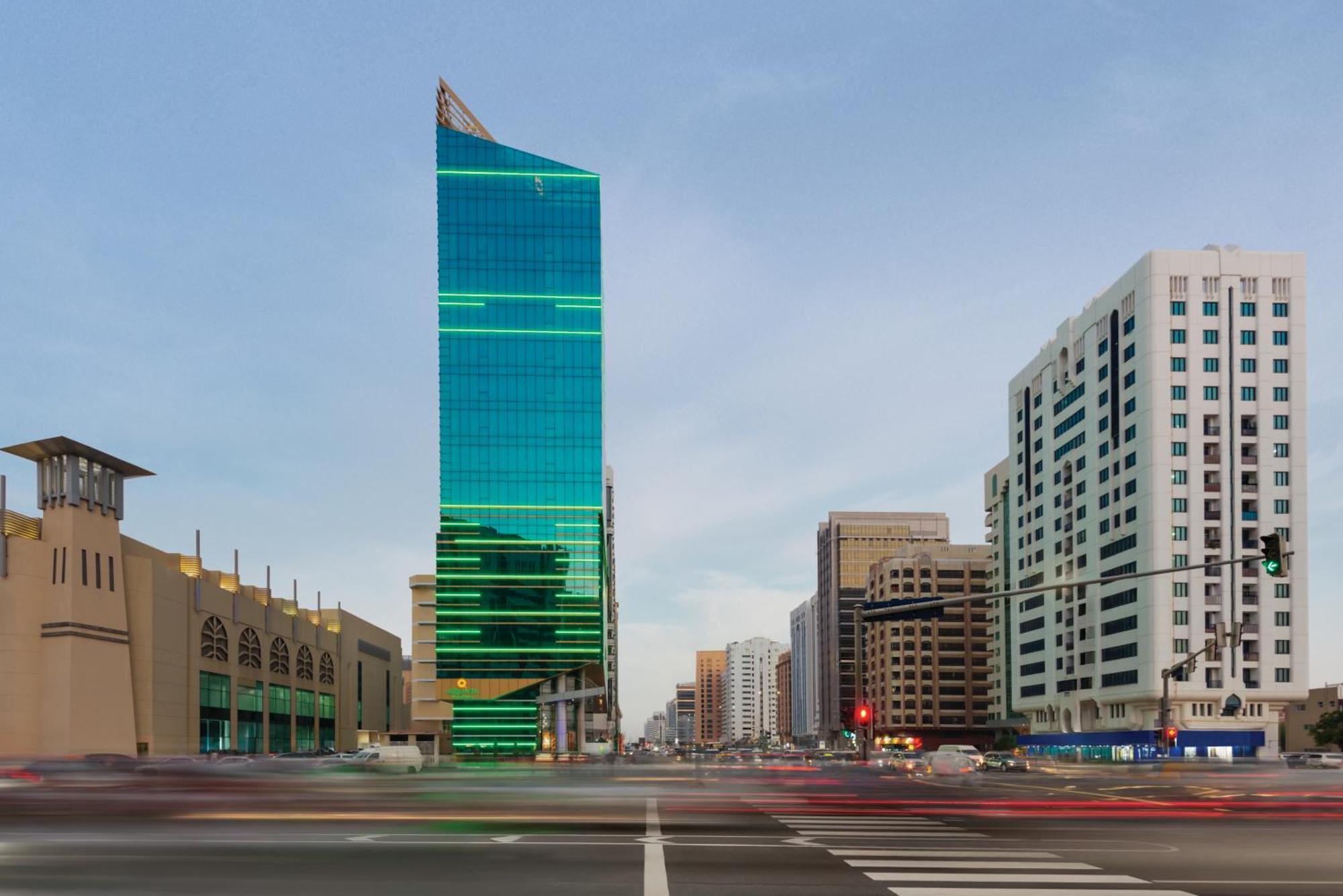 La Quinta By Wyndham Abu Dhabi Al Wahda Hotel Екстериор снимка