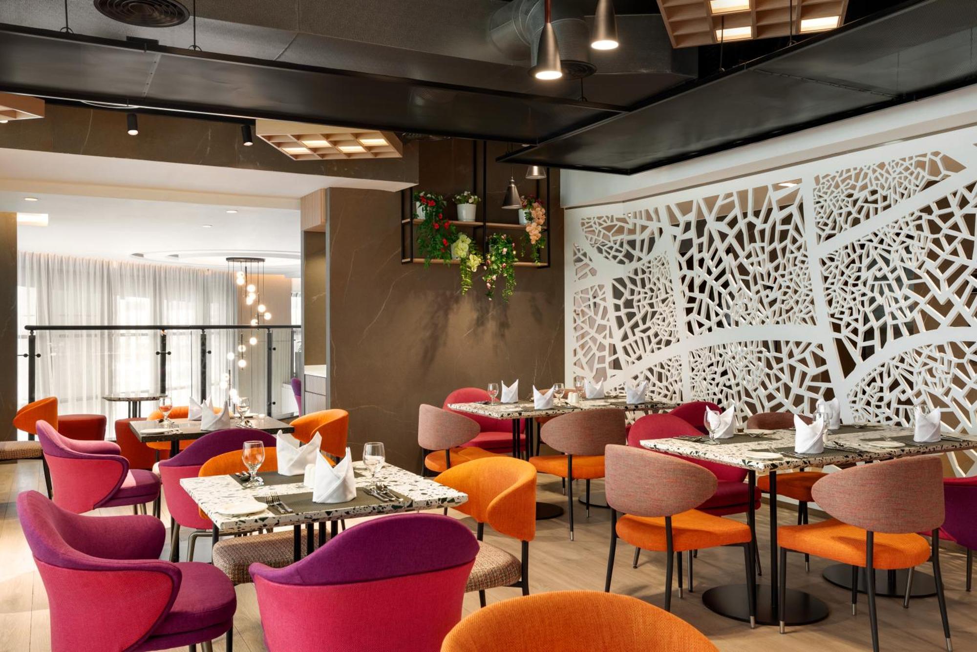 La Quinta By Wyndham Abu Dhabi Al Wahda Hotel Екстериор снимка