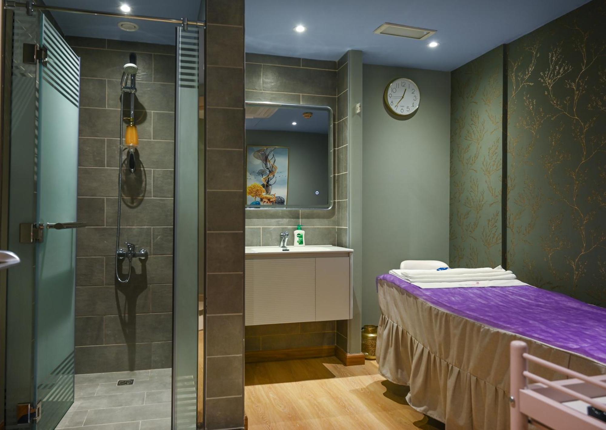 La Quinta By Wyndham Abu Dhabi Al Wahda Hotel Екстериор снимка